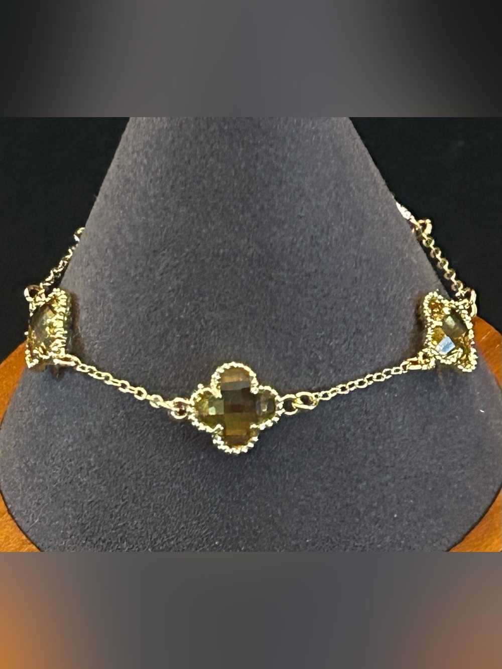BAD Gold Bracelet with Golden Clover 🍀 Shaped Crystals 7” Plus 2” Extender